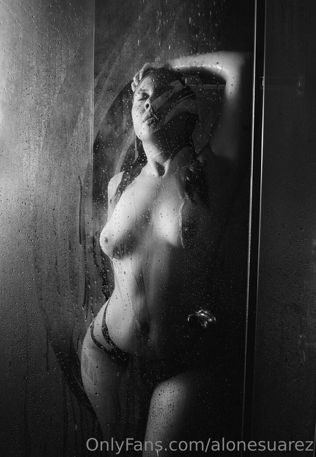alonesuarez ヌードのポルノスター 写真