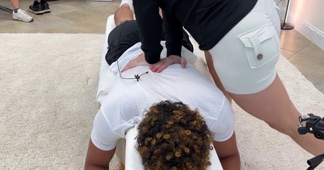 Mondragon Chiropractic スター xxx 写真