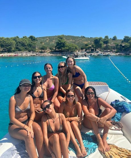 ブラジルの巨乳オンリーファンズ セクシーヌード ギャラリー