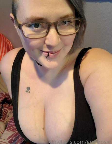 エボニー無料オンリーファンズ 美しいヌード 写真