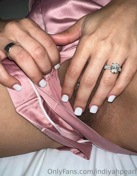 indiyahpearl 可愛い女優 写真