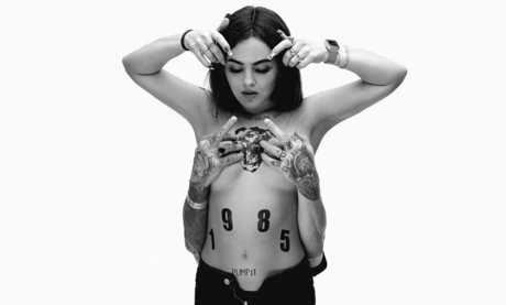 カッククイーンオンリーファンズ 美しいヌード 写真