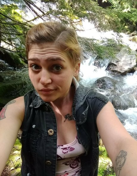 ラテン系熟女オンリーファンズ 無料セックス 写真