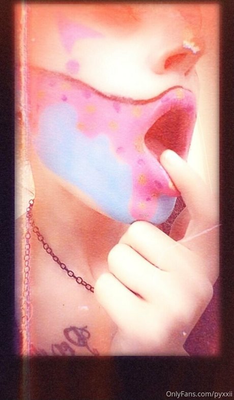 pyxxii トップモデル 写真