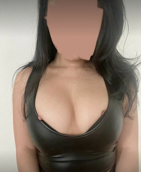 prettylexi711 xxx女優 画像