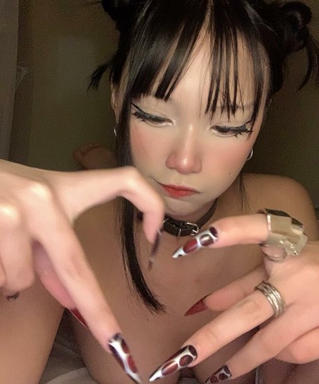 濡れたオマンコオンリーファンズ アートヌード 写真
