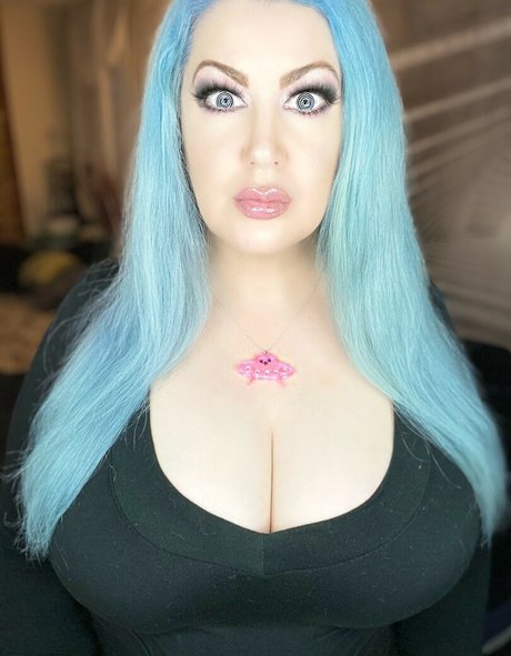 巨乳ディープスロートオンリーファンズ 無料セクシー 画像