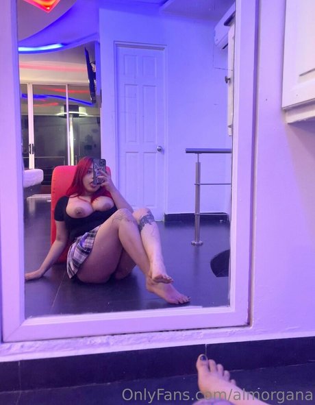 赤毛の痴女オンリーファンズ 無料セクシー 写真