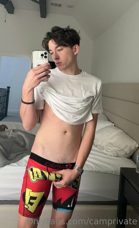 ビキニセックスオンリーファンズ ポルノ 写真