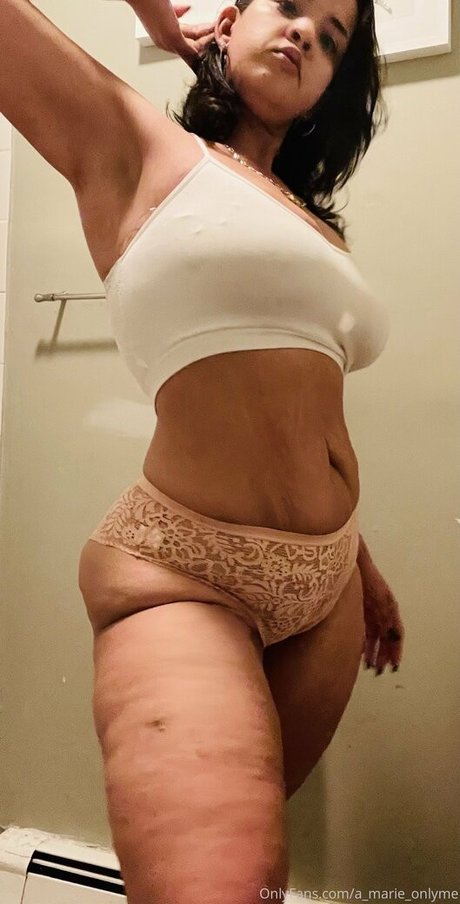 a marie onlyme ポルノスター セックス 画像