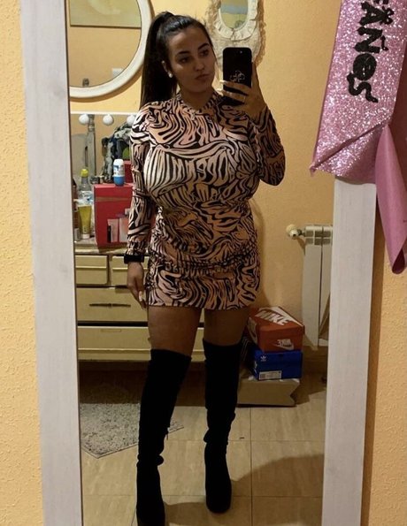 Anneris18 エロティックなポルノスター 画像