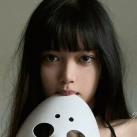 Yuki Mago ヌードスター 写真