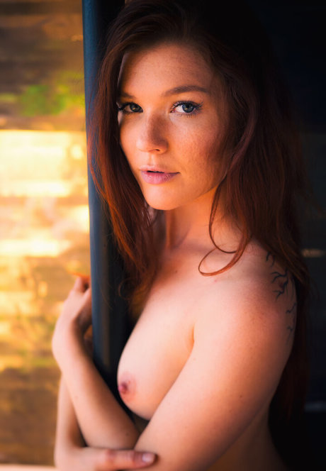 ティーンフィスティングオンリーファンズ ホットセクシー 写真