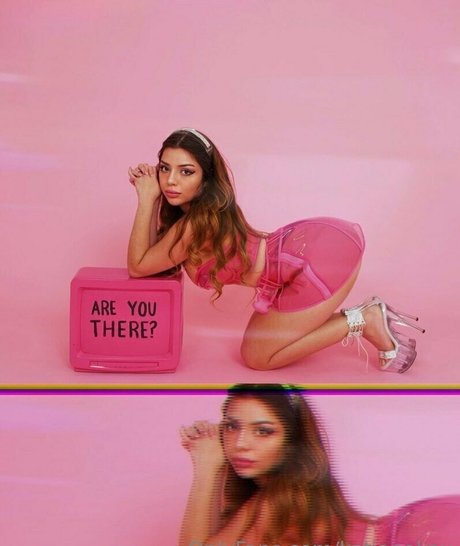 熟女オナニーオンリーファンズ 無料セクシー 写真