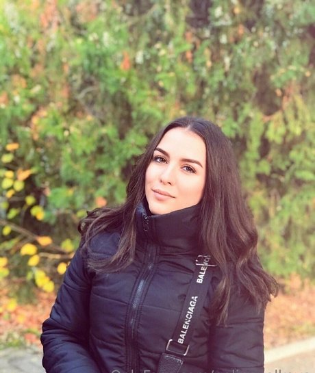 polinavolkova 高品質モデル 画像