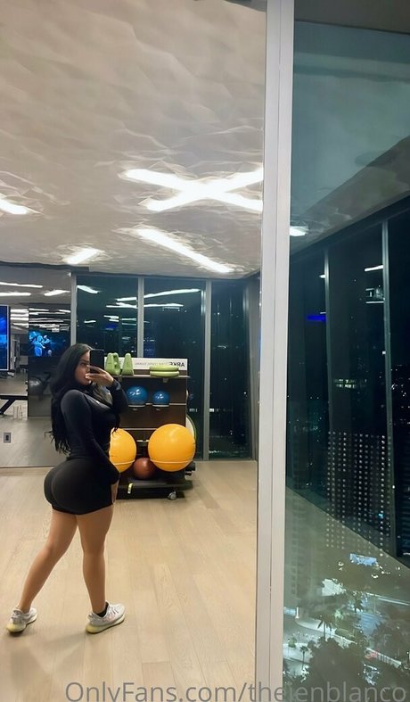 熟女ティーンオンリーファンズ ヌード 写真