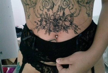 成熟した巨乳オンリーファンズ 美しいxxx 画像
