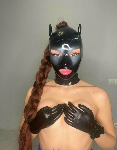 アナルファックオンリーファンズ セクシーxxx 写真