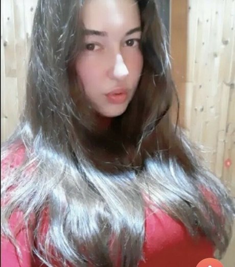 クーガー熟女オンリーファンズ セクシー 写真
