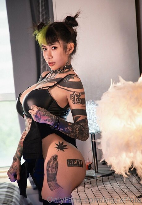 bigcatmia 素敵なモデル 画像