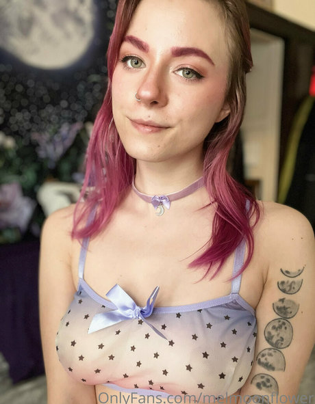 18ヌードオンリーファンズ ポルノ アーカイブ