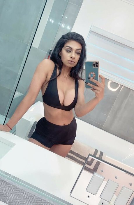 Skinnyroti ホットスター ギャラリー