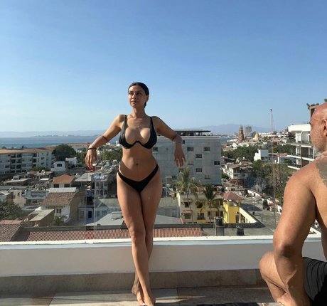 Skinnyroti 最高のスター 写真