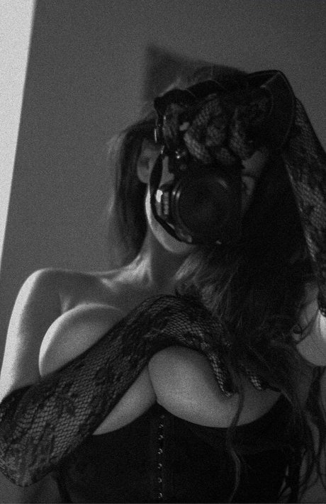 Swallowyoudown 完璧な女優 写真
