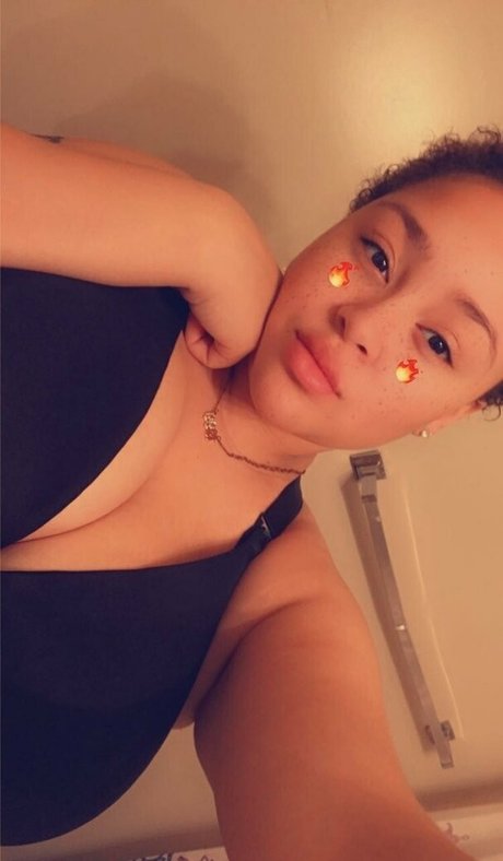 lilnikkirena アート女優 画像