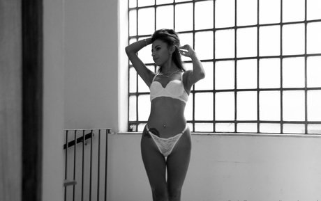 アマチュア3P オンリーファンズ ポルノ 画像