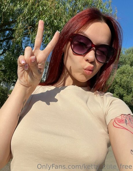 美しいアジア人オンリーファンズ アート裸 画像