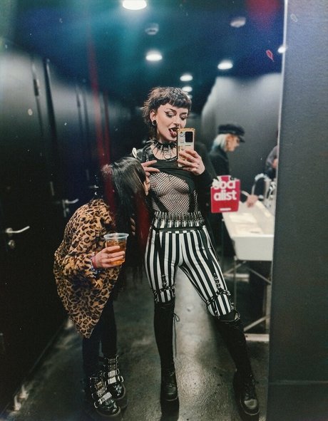 LittleDemonWitch 美しいスター 写真