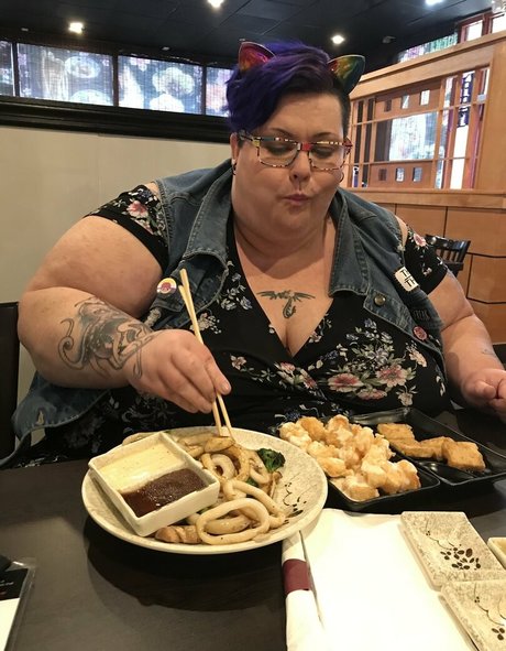 マッサージオンリーファンズ 美しい裸 画像