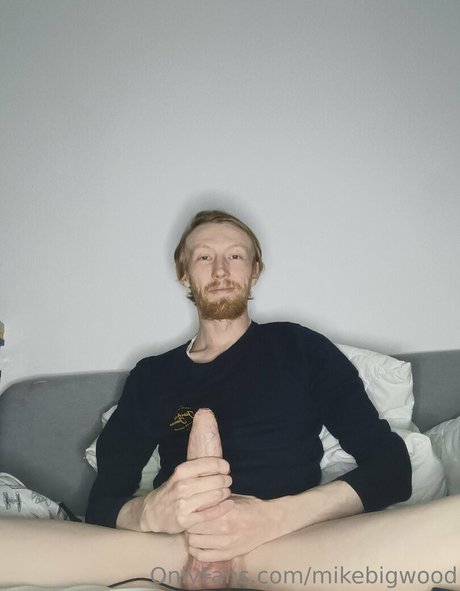 mikebigwood スター xxx 写真