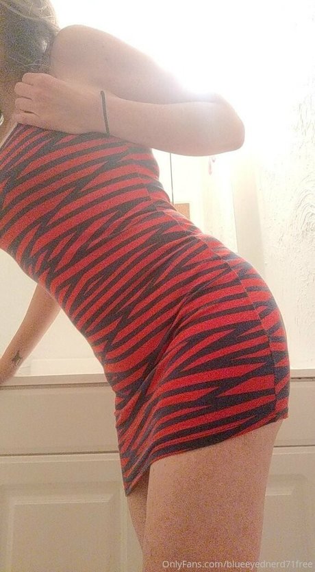 blueeyednerd71free 独占女優 画像