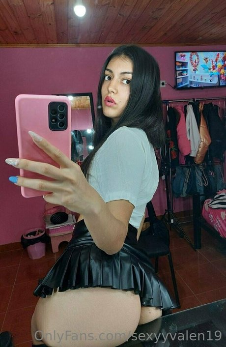 sexyyvalen19 ヌードスター 写真