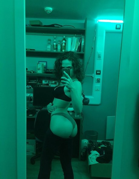 黒人BBW オンリーファンズ 無料ヌード 写真