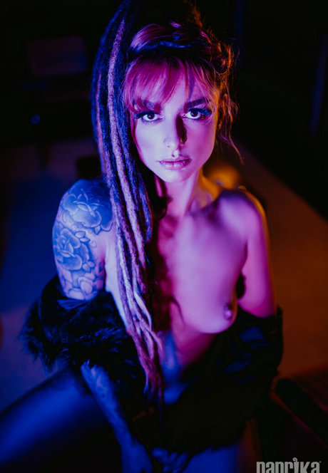 ボールオンリーファン ヌード 写真