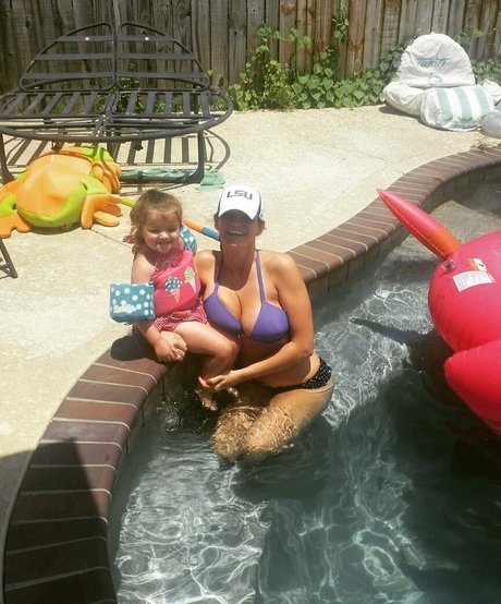 妻のアナルオンリーファンズ HD 写真