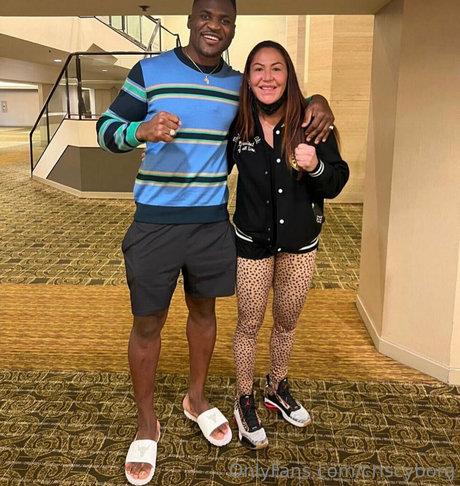 criscyborg ホットスター 画像