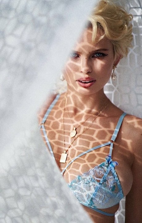 julialogan ポルノスター 高品質 写真