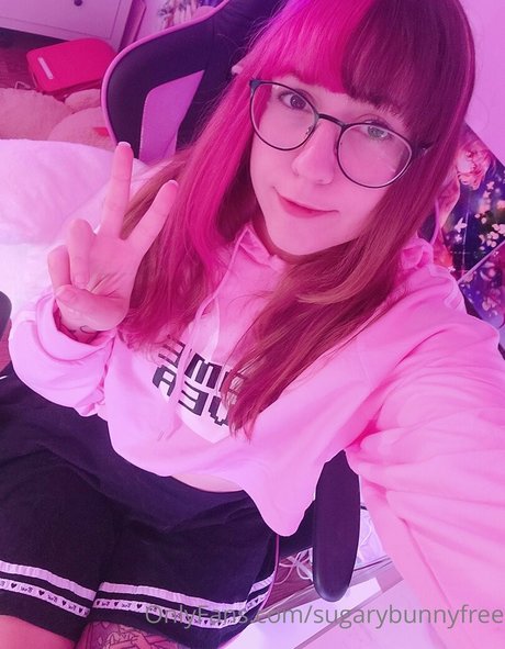 継娘オンリーファンズ セクシーヌード 画像