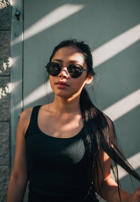 Jonna Mae 美しいモデル 写真