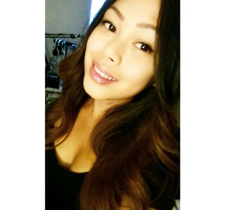 Jonna Mae profile image