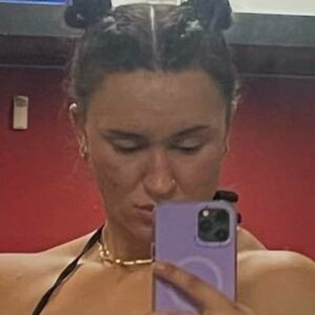Katy Pull ポルノスター ホット 画像