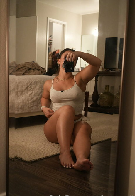 Katy Pull ヌードモデル アーカイブ