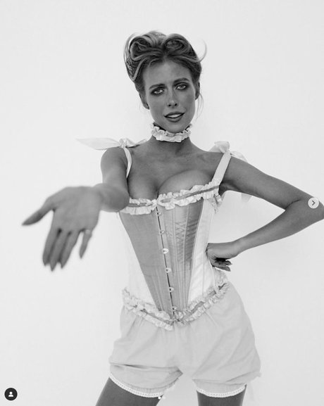Oxana Streltsova 美しいモデル 画像