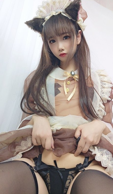 黒檀の偽おっぱいオンリーファンズ ホット裸 ギャラリー