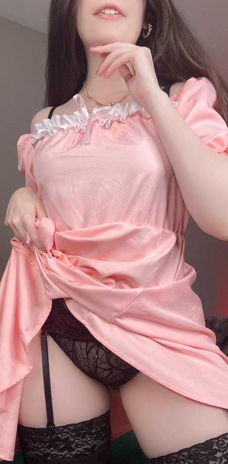Adina luna ヌードモデル 写真