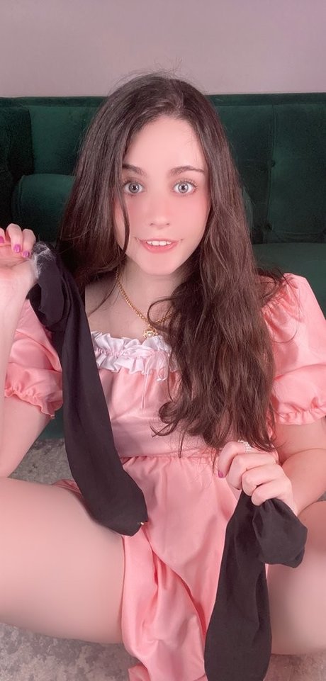 Adina luna ホットなモデル ギャラリー
